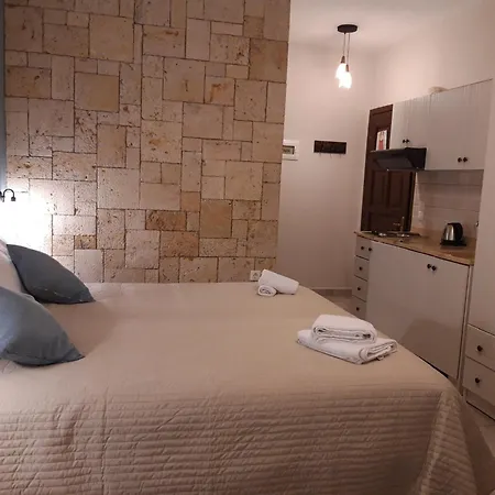 Pansion Irini Apartament *