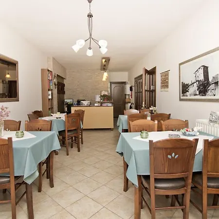Pansion Irini Apartament *