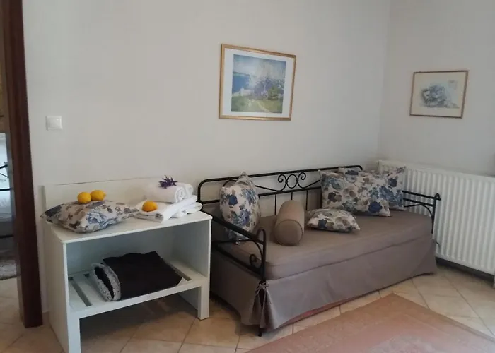 Pansion Irini Lägenhet